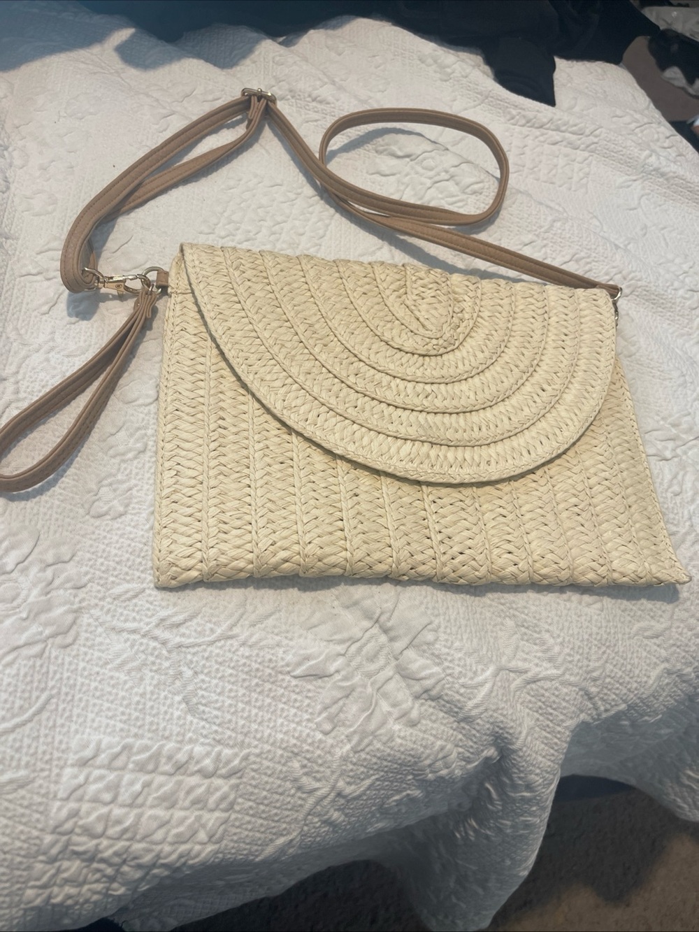 Woven Straw Crossbody Bag with Tan Shoulder/Wrist Strap Neutral Summer Clutch